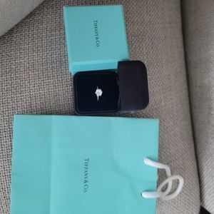 Tiffany real 1.01ct ring